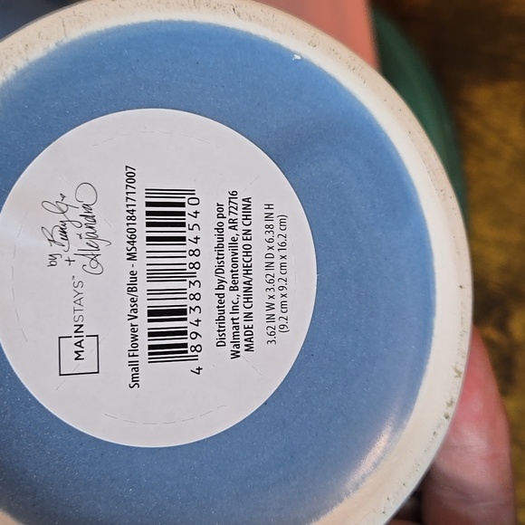 Blue Floral Pattern Vases - Picture 4 of 4